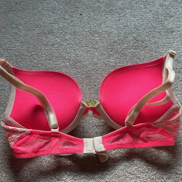 Victoria’s Secret Dream Angels Plunge - Picture 2 of 4